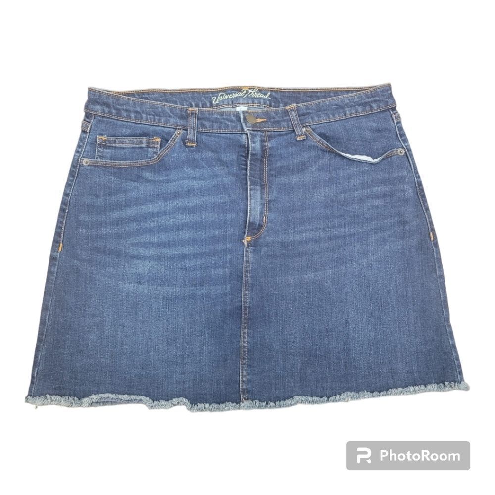 Universal Thread Denim Mini Jean Skirt Raw Hem With Pockets Size 14/32